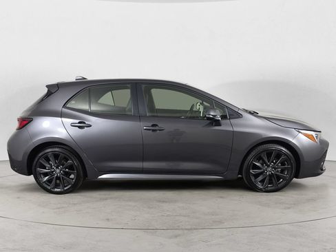 Used 2024 Toyota Corolla XSE FWD image 4