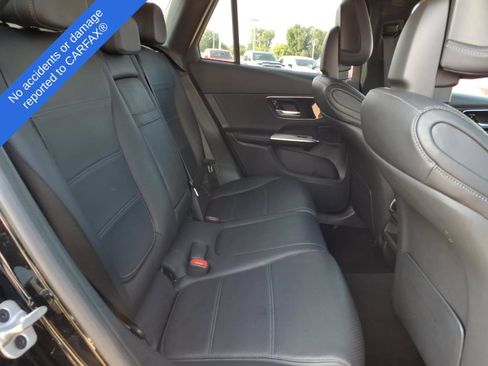 Used 2024 Mercedes-Benz GLC 300 image 17