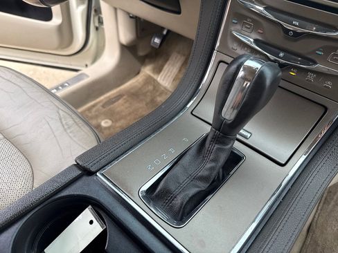 Used 2012 Lincoln MKX AWD image 20