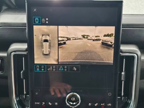 Certified 2025 GMC Yukon Denali AWD/4WD image 20