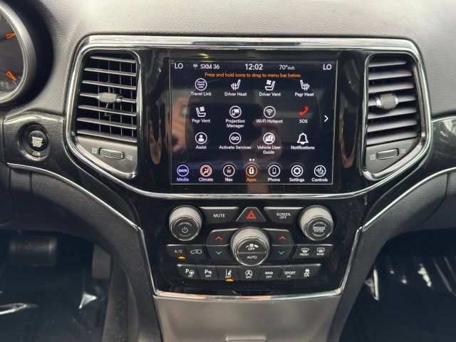 Used 2020 Jeep Grand Cherokee Trailhawk w/ Trailhawk Luxury Group AWD/4WD image 17