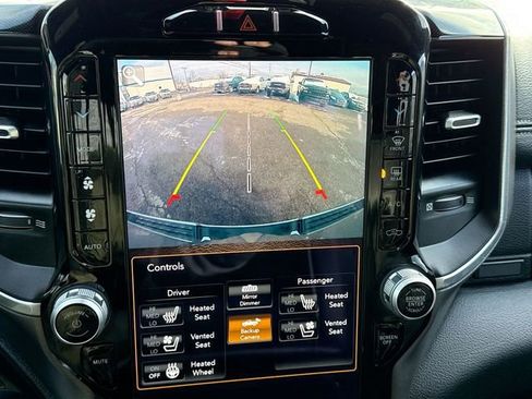 Used 2021 RAM 1500 Laramie w/ Sport Appearance Package image 17