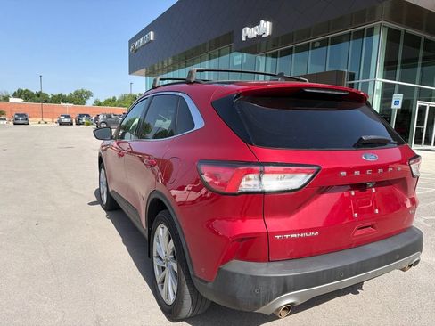 Used 2021 Ford Escape Titanium w/ Titanium Elite Package AWD/4WD image 9