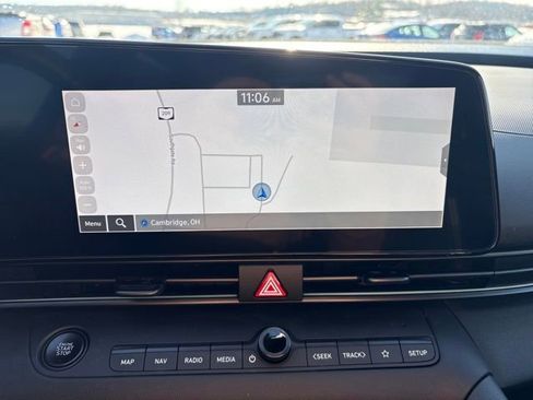 Used 2025 Hyundai Elantra SEL image 16