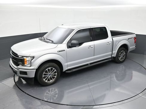 Used 2018 Ford F150 XLT w/ Equipment Group 302A Luxury image 12