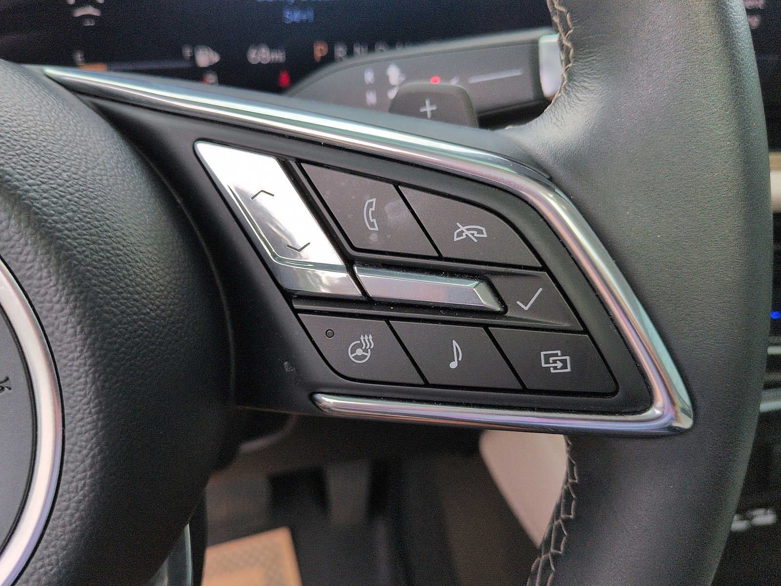 Used 2024 Buick Envision Avenir AWD/4WD image 19