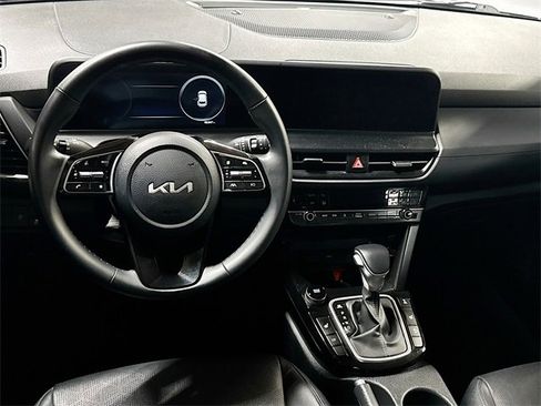 Used 2024 Kia Seltos EX image 20