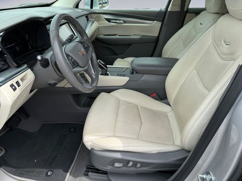 Used 2019 Cadillac XT5 Luxury AWD/4WD image 11