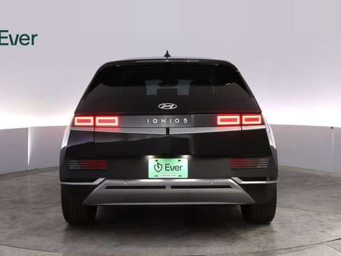 Used 2024 Hyundai Ioniq 5 SEL RWD image 15