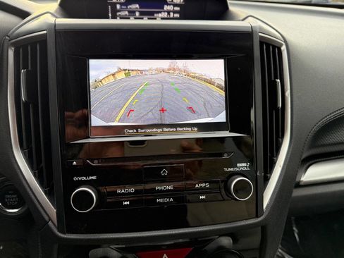 Used 2021 Subaru Forester Premium image 11