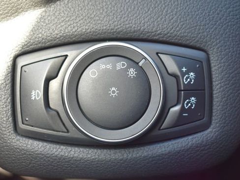 Used 2015 Ford Escape SE AWD/4WD image 16
