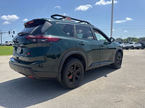 New 2026 Nissan Rogue SV AWD/4WD image 8