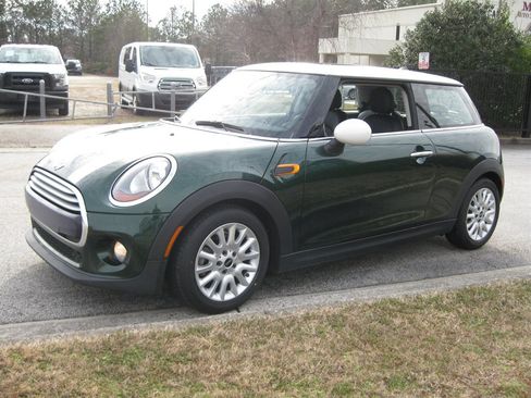 Used 2015 MINI Cooper 2-Door Hardtop image 3