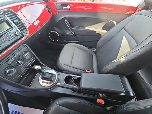 Used 2014 Volkswagen Beetle 2.5 image 18