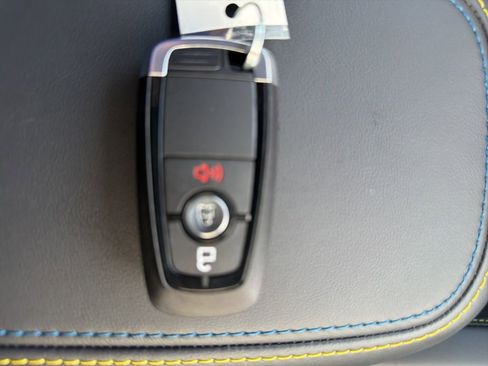 New 2026 Ford Maverick Lobo AWD/4WD image 23