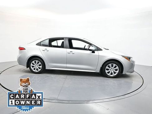 Used 2024 Toyota Corolla LE image 9