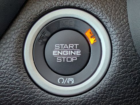 Used 2019 RAM 1500 Big Horn image 29