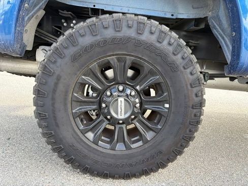 Used 2022 Ford F250 Lariat w/ Tremor Off-Road Package AWD/4WD image 27