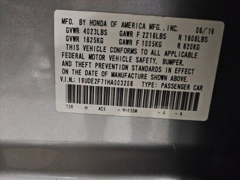 Used 2017 Acura ILX w/ Premium Package image 24