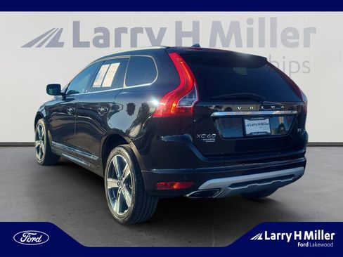 Used 2017 Volvo XC60 T5 Dynamic w/ Preferred Option Package image 3