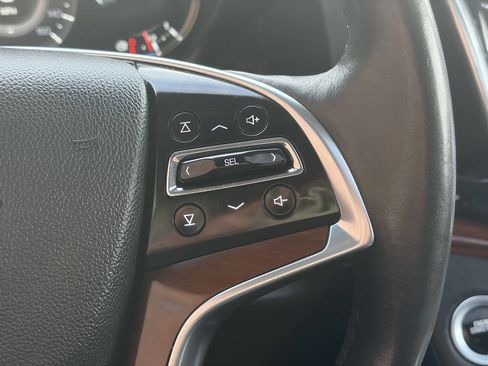 Used 2018 Cadillac Escalade Premium Luxury image 36