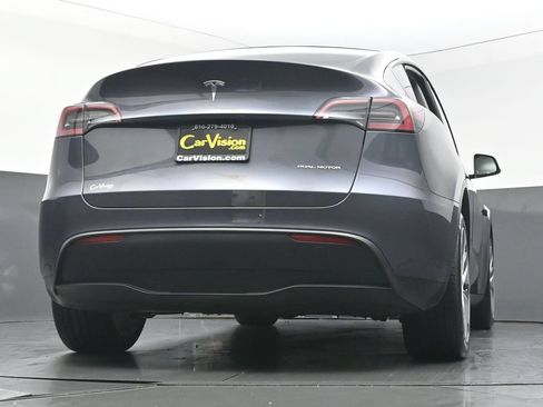 Used 2023 Tesla Model Y Long Range AWD/4WD image 47