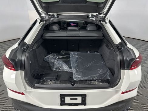 New 2026 BMW X6 M60i AWD/4WD image 26