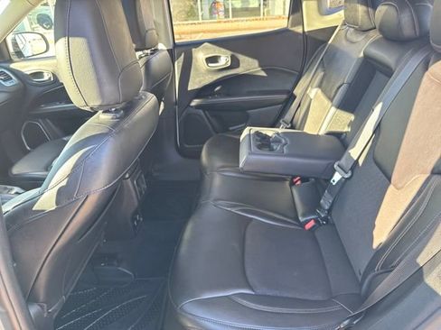 Used 2017 Jeep Compass Latitude w/ Popular Equipment Group image 32