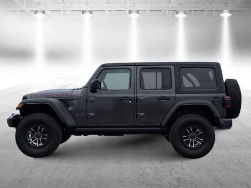 Used 2024 Jeep Wrangler Unlimited Rubicon w/ XTREMEE 35" Tire Package AWD/4WD image 5