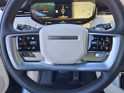 New 2025 Land Rover Range Rover SE image 18