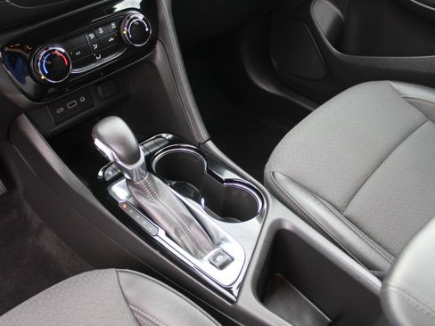 Used 2023 Buick Encore GX Preferred image 39