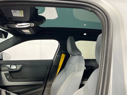 Used 2021 Polestar Polestar 2 w/ Performance Package image 19