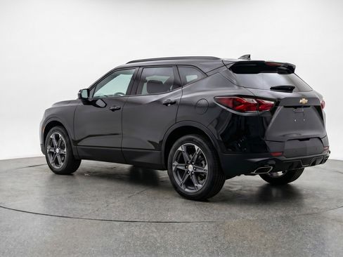 Used 2025 Chevrolet Blazer LT FWD image 6