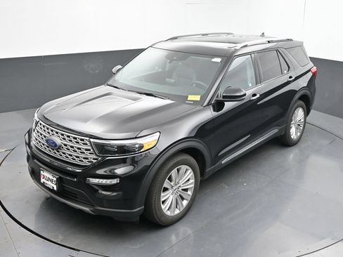 Used 2023 Ford Explorer Limited w/ Limited Technology Package AWD/4WD image 31