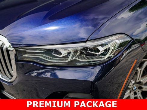 Used 2022 BMW X7 xDrive40i w/ Premium Package image 3