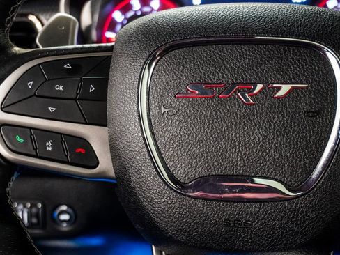 Used 2020 Dodge Challenger SRT Hellcat Redeye image 13