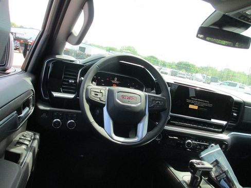 New 2026 GMC Sierra 1500 SLT w/ SLT Premium Plus Package AWD/4WD image 14