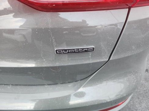 Used 2025 Audi Q3 2.0T Premium image 8