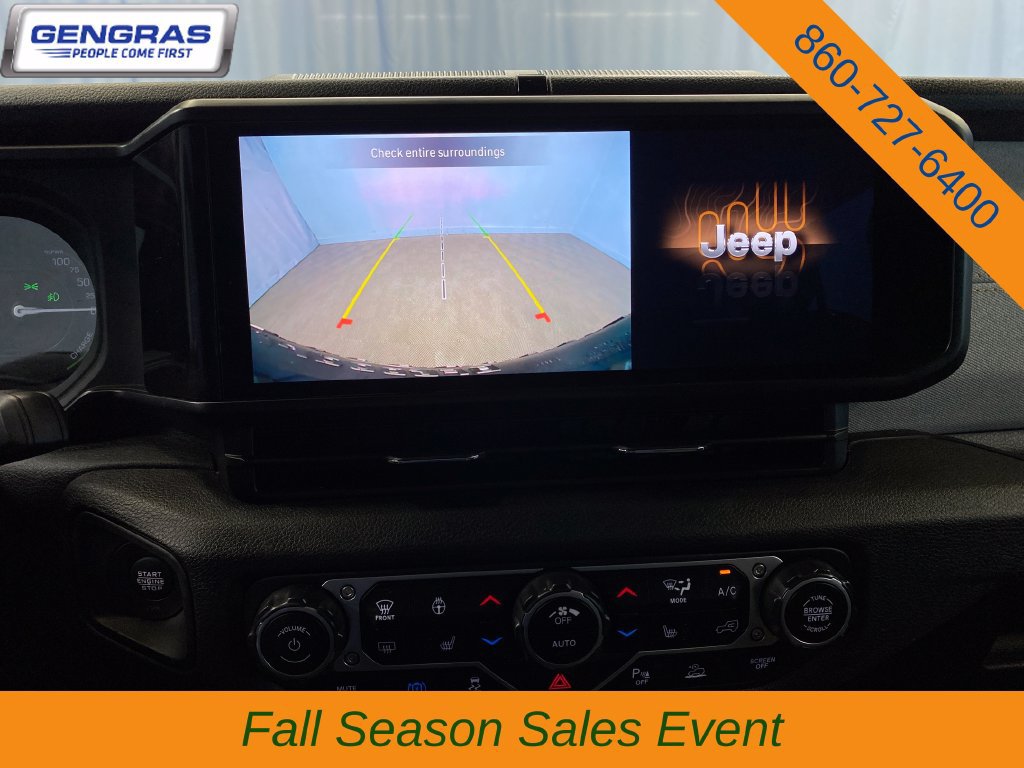 Used 2024 Jeep Wrangler Unlimited AWD/4WD image 18