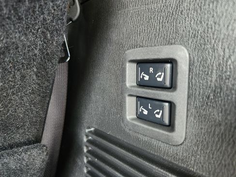 Used 2019 Nissan Armada Platinum AWD/4WD image 37