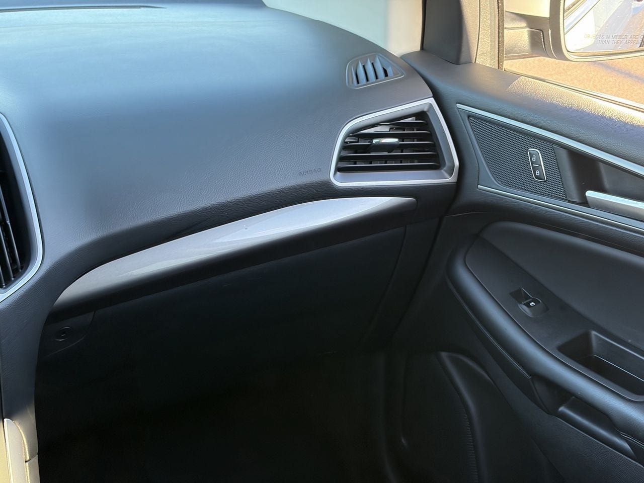 Used 2024 Ford Edge SEL AWD/4WD image 18