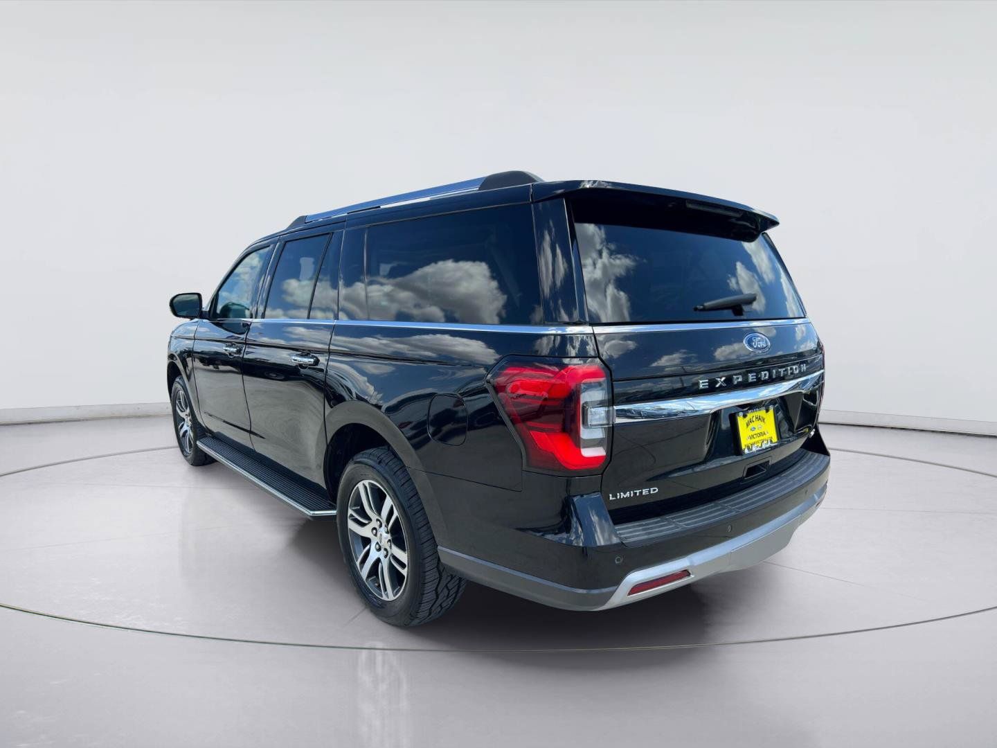 Used 2022 Ford Expedition Max Limited AWD/4WD image 5