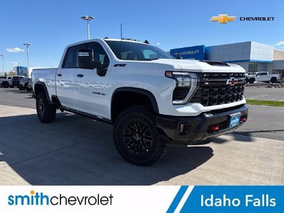 New 2026 Chevrolet Silverado 2500 ZR2 w/ LPO, Dark Essentials Package