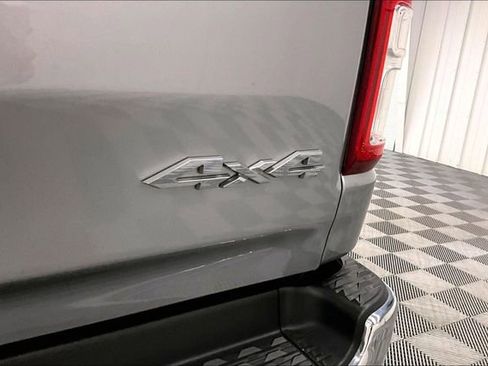 Used 2023 RAM 1500 Big Horn AWD/4WD image 9