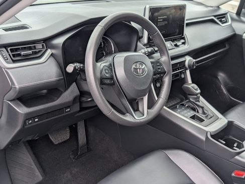 Used 2025 Toyota RAV4 XLE Premium image 14