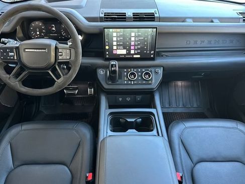 Used 2023 Land Rover Defender 110 V8 AWD/4WD image 12