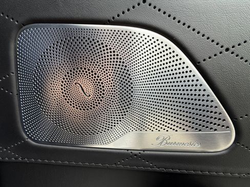 Used 2016 Mercedes-Benz S 63 AMG 4MATIC Sedan image 33