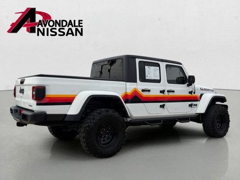 Used 2021 Jeep Gladiator Sport AWD/4WD image 4