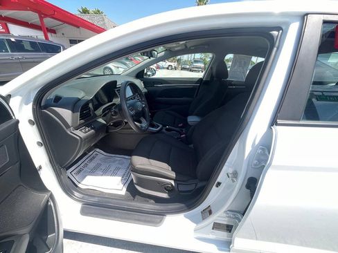 Used 2019 Hyundai Elantra SEL w/ Cargo Package FWD image 9