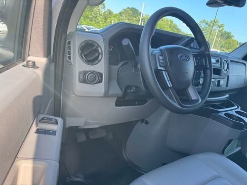 New 2026 Ford E-450 and Econoline 450 Super Duty w/ Power Equipment Group image 16